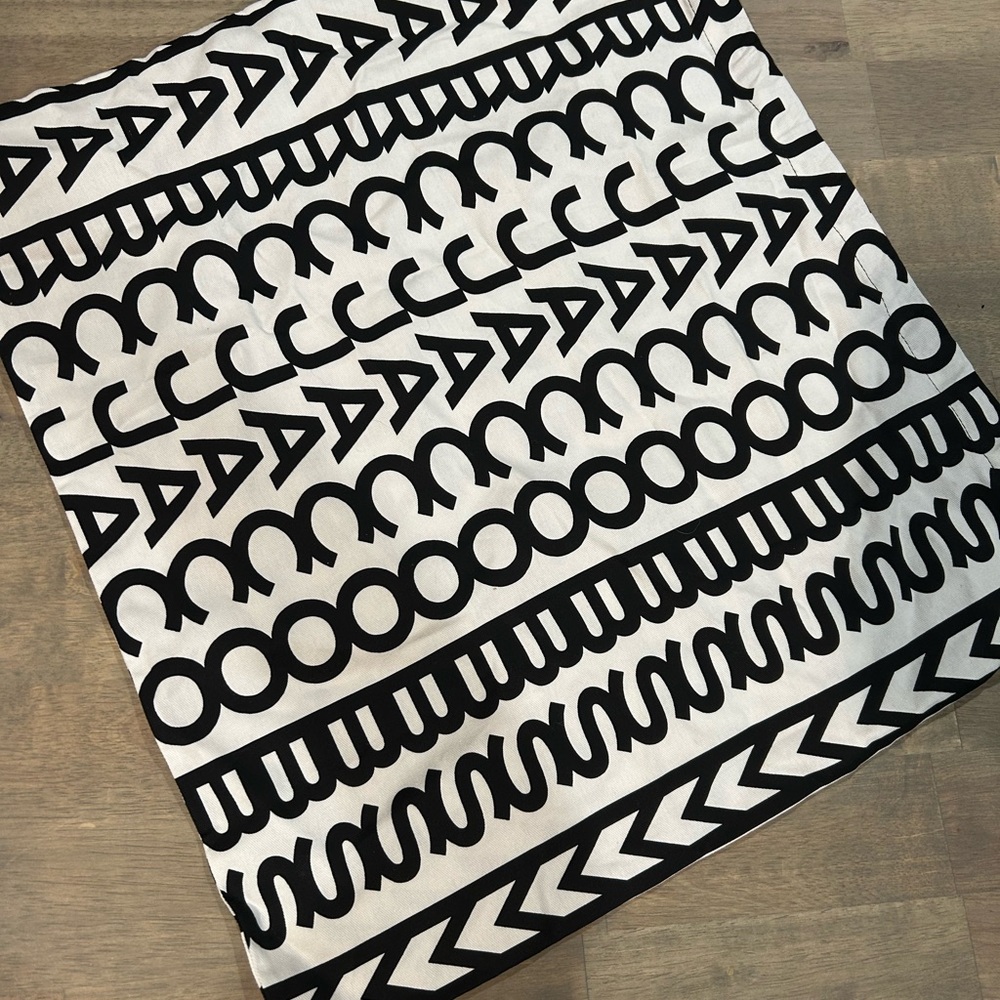 Marc Jacobs Large Black and White Cosmetic Bag